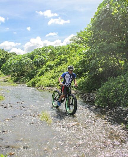 Ce Breton a traversé la mer à vélo sous l’eau : le défi le plus loufoque de l’année !