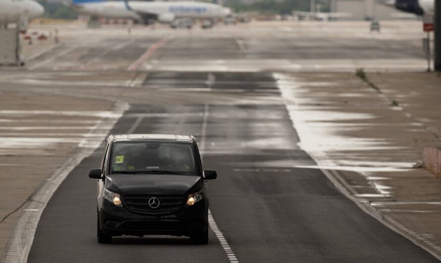 Quand mamie fait son Top Gun : un GPS fou transforme une sortie d’aéroport en mission impossible à Madrid
