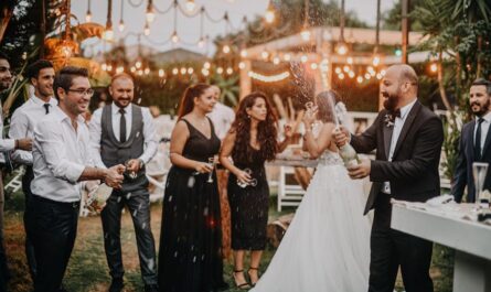 Mariage payant : cette start-up française vous propose de vendre des places à votre cérémonie (et c'est complètement fou !)