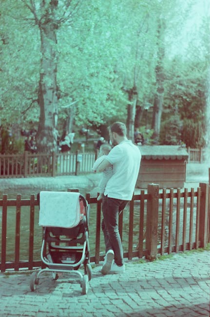 Quand promener son bébé en jogging devient un crime : l'histoire rocambolesque d'un papa pris pour un kidnappeur