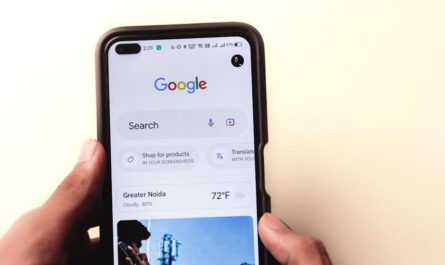 Google vous oblige à crier "Je suis un nul" pour accéder aux réseaux sociaux (et c'est génial !)