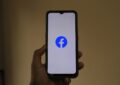 Une restauratrice fait du chantage sur Facebook et récupère ses chaises volées : la méthode qui marche !