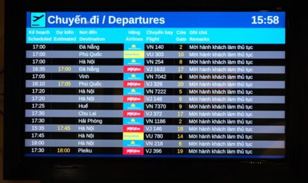 Quand l'AS Monaco transforme l'aéroport de Nice en défilé de mode... en caleçon !
