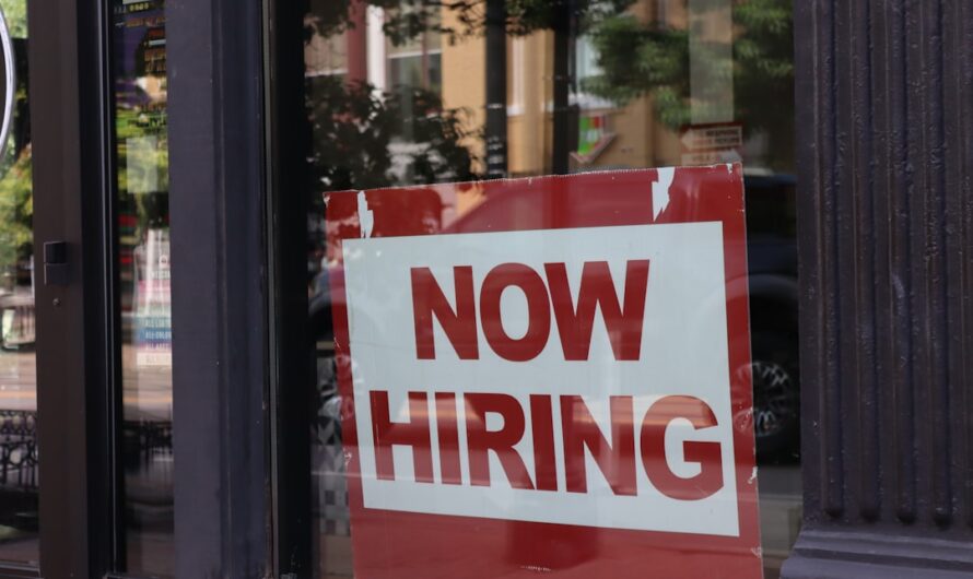 Quand le job dating prend la route : un van sillonne la Bretagne pour recruter !