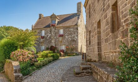 Quand ton GPS devient fou : ce village français où tu manges dans un département et dors dans l'autre !