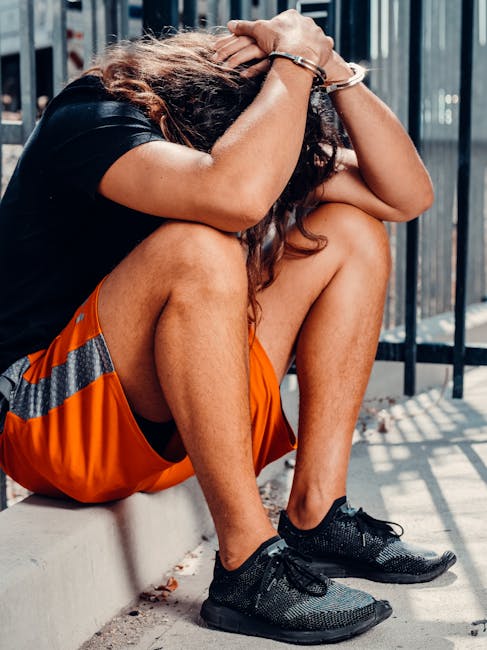 Un Irlandais retrouvé nu dans l'Ain après avoir sniffé du sucre, du thé et du café : l'insolite de la semaine !