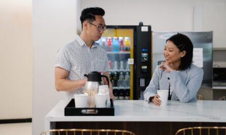 Licencié pour 1,60 € de monnaie : son patron condamné à payer 18 mois de salaire !