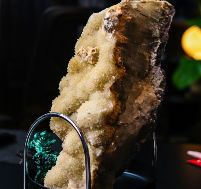 Noël 2025 : la blague du caillou à 400 euros qui a rendu fous les parents français