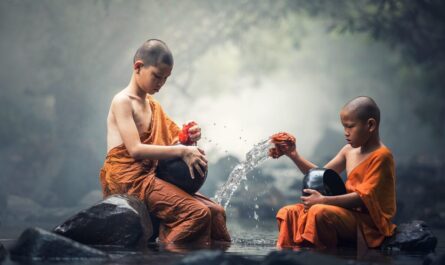 Enterré, pleuré… puis de retour à la maison : l’incroyable histoire de cet homme « mort » en Thaïlande