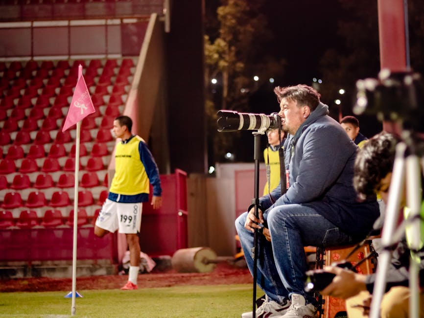 Igor Tudor veut saluer Arne Slot… et se trompe de chauve en direct