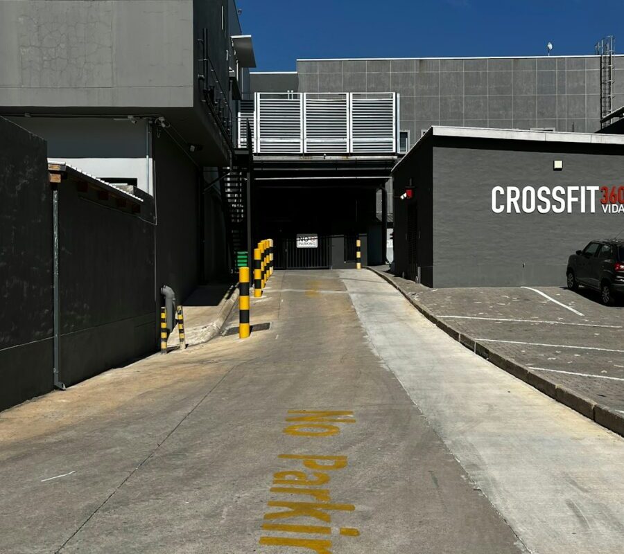 Chez Stellantis, venir au boulot avec la “mauvaise” voiture peut vous valoir un ticket