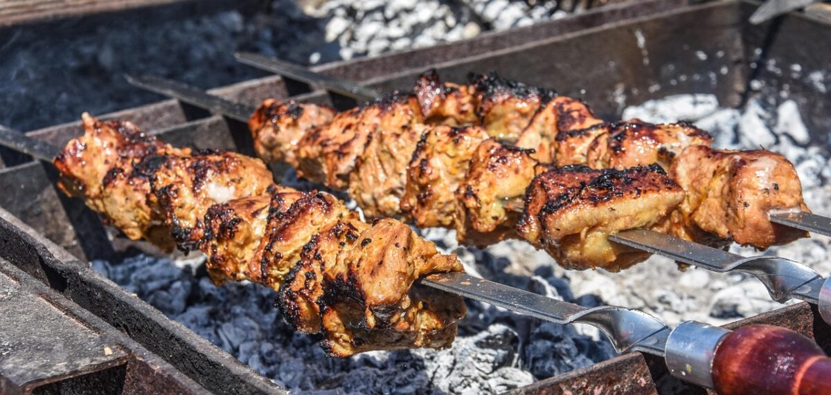 74 heures de barbecue près de Lyon : les Français ont grillé le record… et 3,4 tonnes de viande