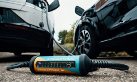 Il recharge sa Tesla au diesel en roulant : la blague qui finit très mal