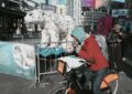 Lyon : un motard filmé avec un mouton sur sa moto, et oui, c’est aussi absurde que dangereux