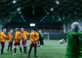 À 80 ans, il file en équipe de France… de foot en marchant, et franchement c’est magnifique