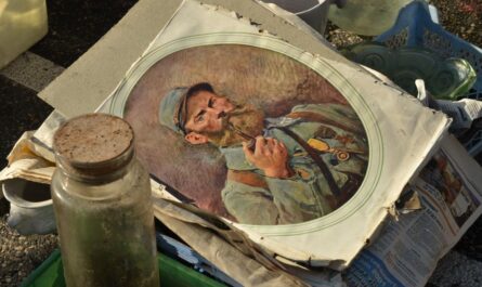 Il ramasse un vieux tableau dans la rue… et découvre une œuvre à 150 000 euros