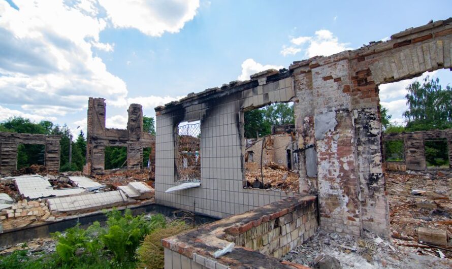 Il croit tomber sur des squatteurs… et découvre un obus dans une ruine du Gers