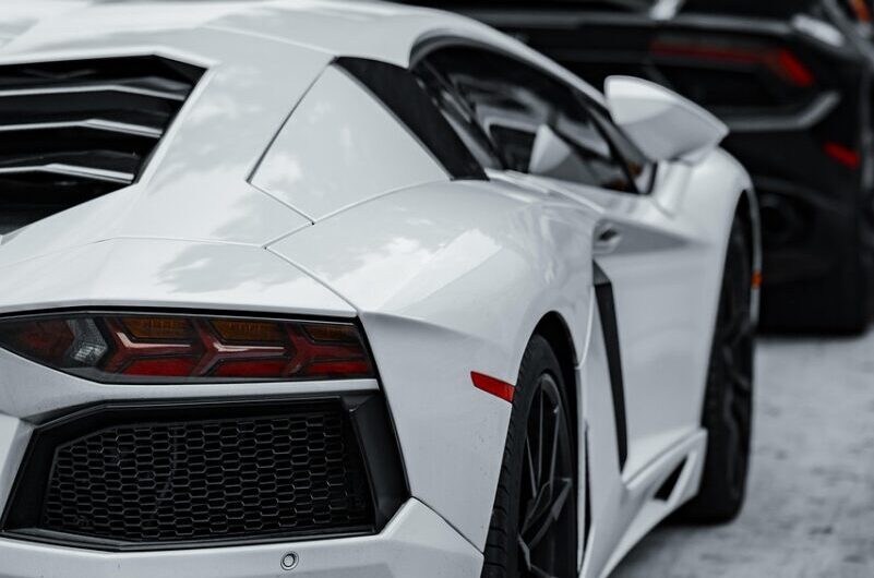 Il transforme une Lamborghini en Jeep tout-terrain, et le résultat est délicieusement absurde