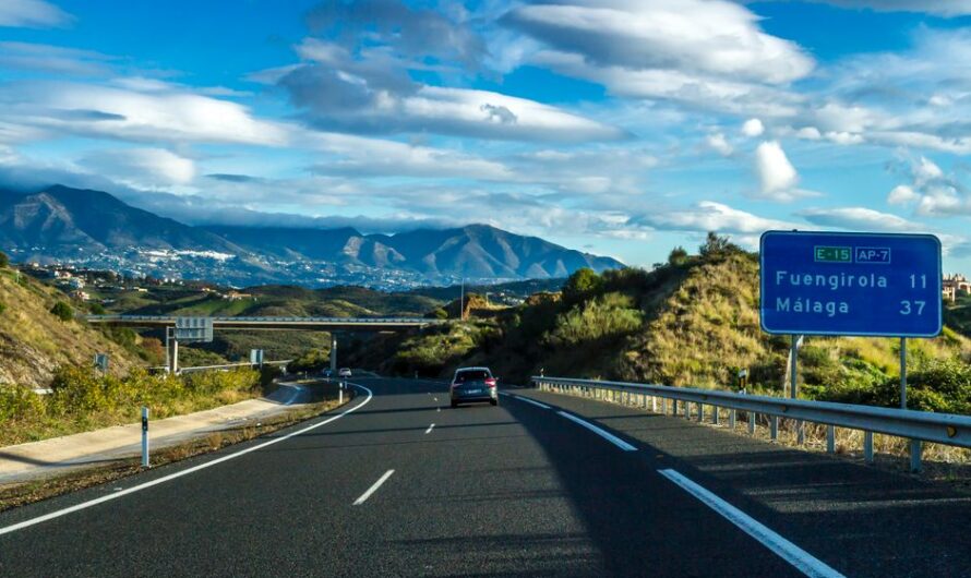 Ils ont confondu autoroute et chambre d’hôtel : un couple de touristes verbalisé en plein ébat sur l’A-7