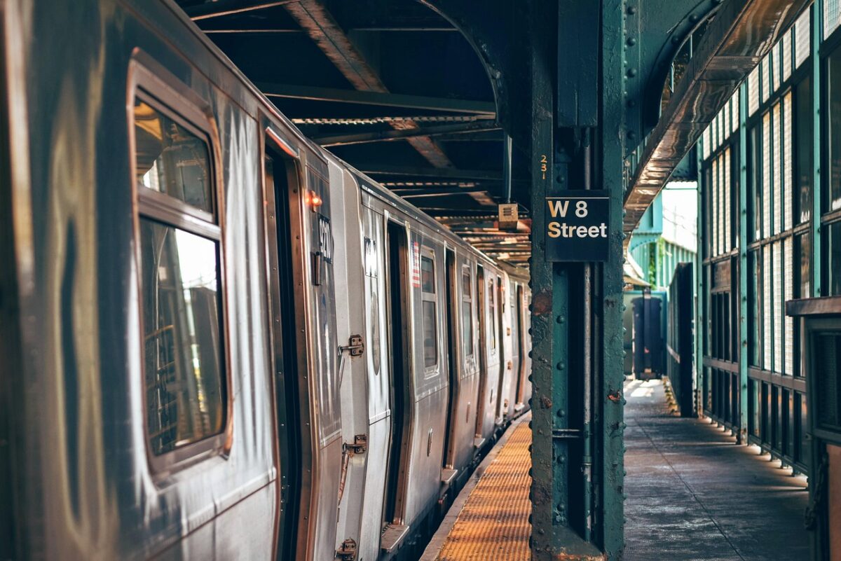 Le métro se transforme en aquarium géant: des anguilles sèment la pagaille en Chine