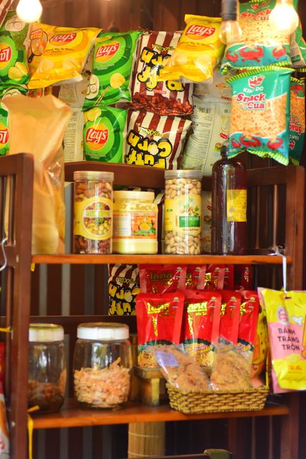 À Aix, une supérette vend… des préjugés en boîte, et c’est brillamment piquant