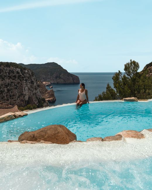 Elle change tous ses euros en dollars avant d’aller à Ibiza… parce qu’elle pensait quitter l’Espagne
